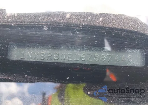 2006 Toyota Corolla Le z USA, uszkodzony, nr VIN 1NXBR30E16Z587446